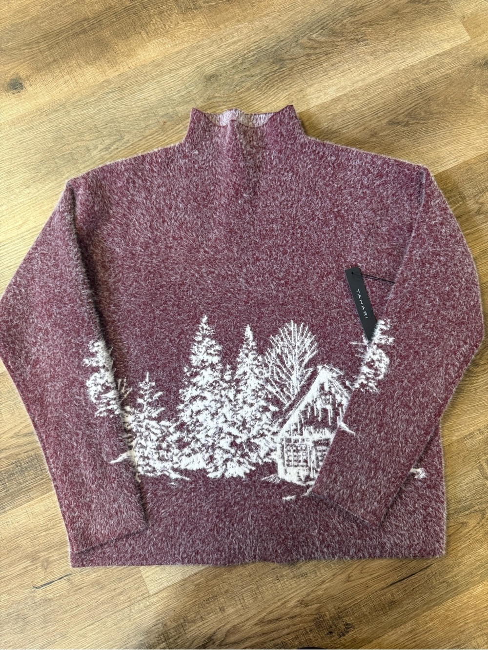 NWT Tahari Printed Sweater